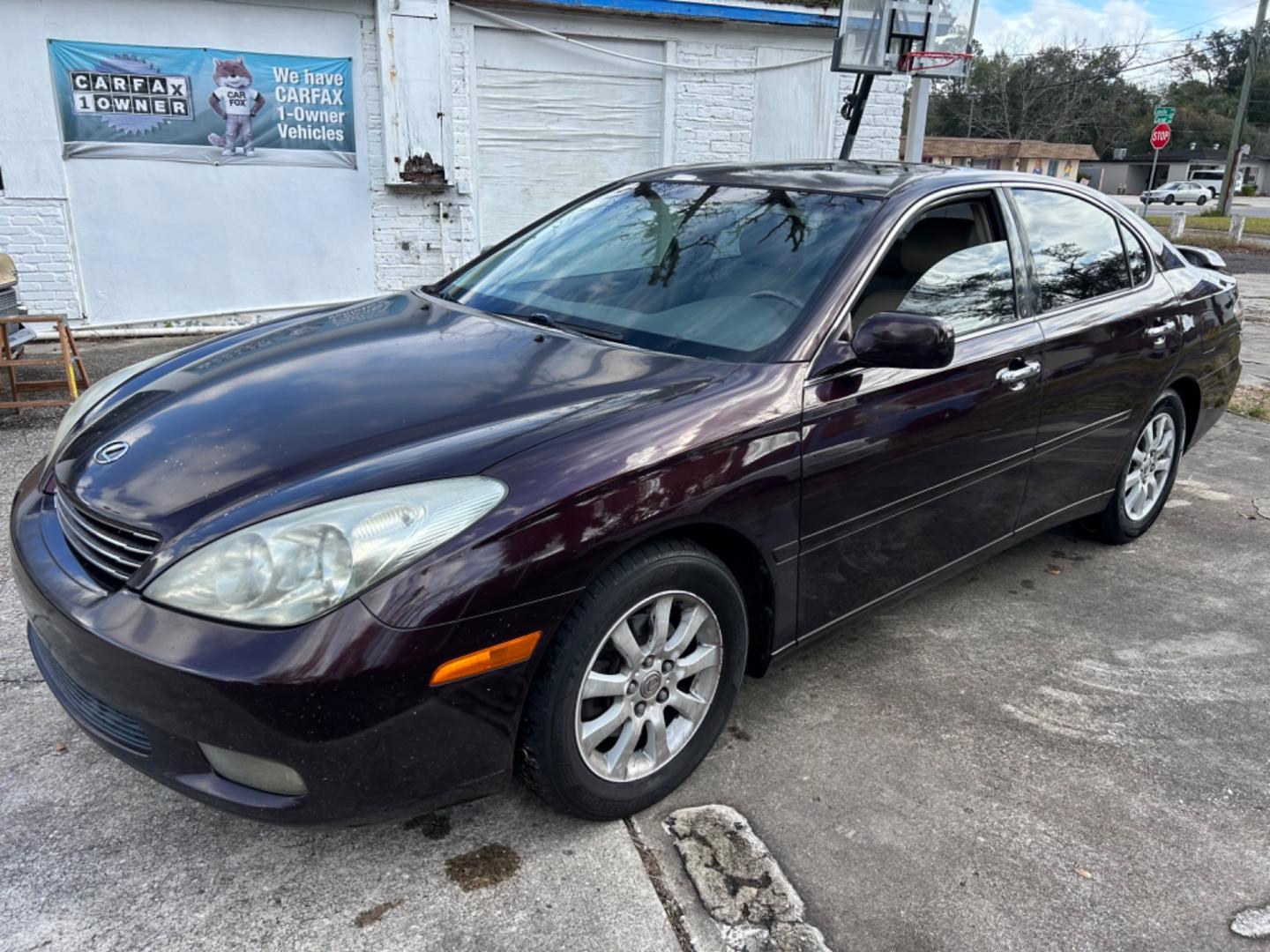 2002 Lexus ES 300 (JTHBF30G020) , located at 1758 Cassat Ave., Jacksonville, FL, 32210, (904) 384-2799, 30.286720, -81.730652 - $3500.00 CASH 2002 LEXUS ES300 MODEL ONLY 196,607 MILES LEATHER ALLOYS SUNROOF SPOILER REMOTE KEYLESS ENTRY RUNS AND DRIVES GREAT 4-DOOR AUTOMATIC TRANSMISSION ICE-COLD AIR-CONDITIONING CALL US NOW @ 904-384-2799 - Photo#1